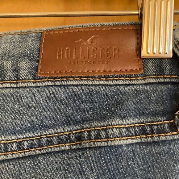 Hollister High Rise Super Skinny Distressed Denim - Picture 6 of 7
